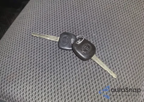 2005 Toyota Camry Se z USA, uszkodzony, nr VIN 4T1BE32K45U628374